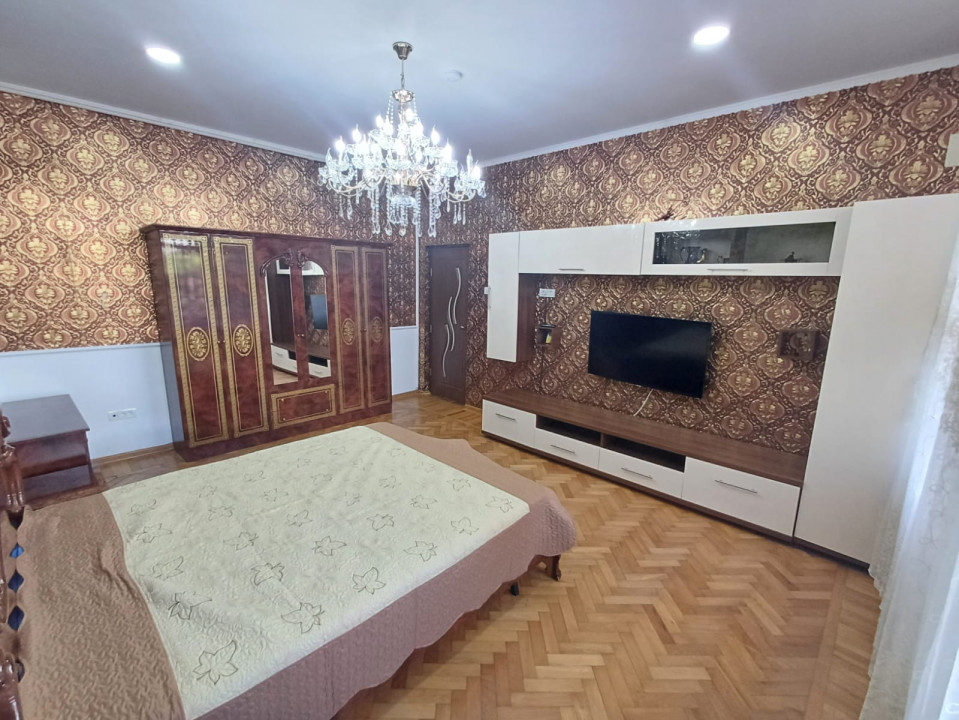 Apartament 3 camere la parter in vila + curte  Turturelelor Unirii Matei Basarab