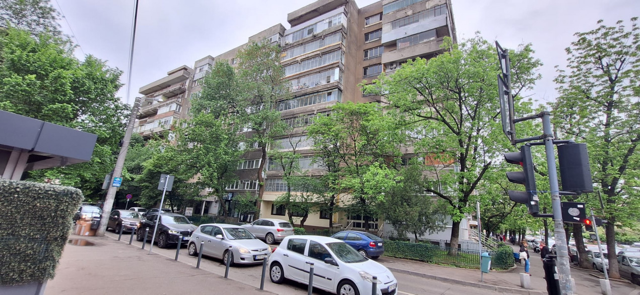 Apartament 3 cam dec Lujerului Metrou str. Rasaritului 