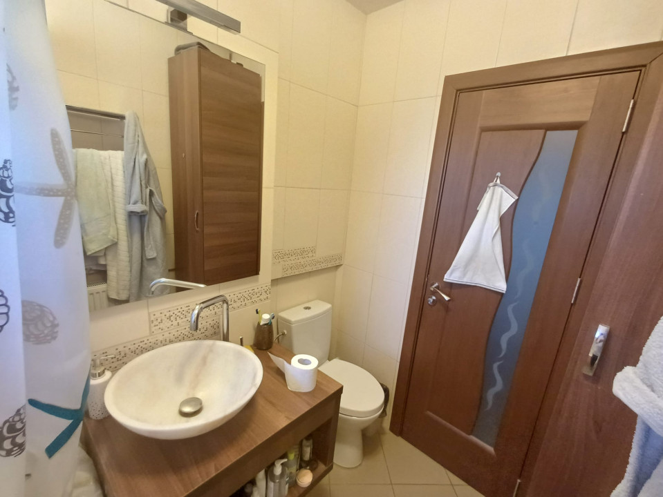 Apartment 3 camere decomandat Str Tuzla Lacul Tei Parcul Tei