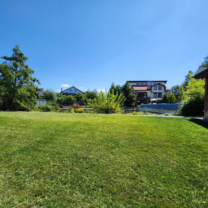 Vila Corbeanca cu deschidere la lac, piscina si helesteu