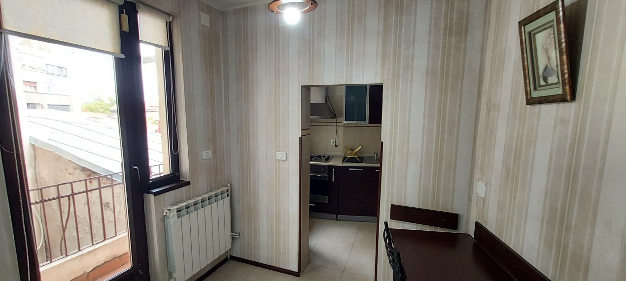 Apartament 4 camere strada C. A. Rosetti