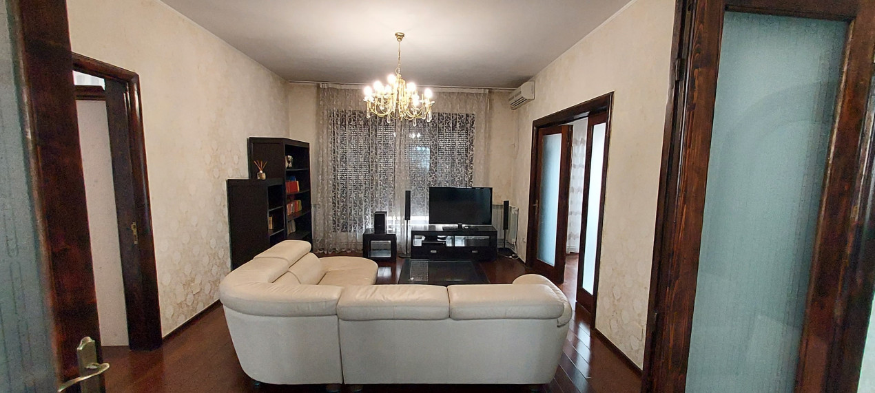 Apartament 4 camere strada C. A. Rosetti