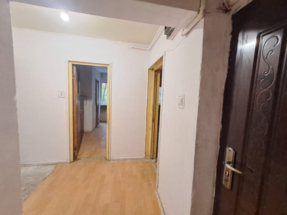 Apartament 3 camere Metrou Lujerului