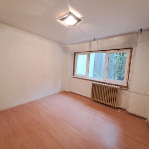 Apartament 3 camere Metrou Lujerului