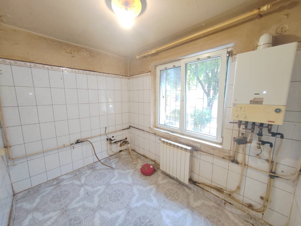 Sos.Giurgiului, Apartament 2 camere curte si boxa in proprietate