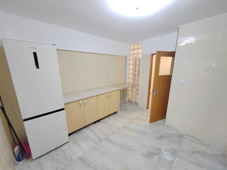 Apartament 3 camere Aviatiei N. Caramfil prima chirie