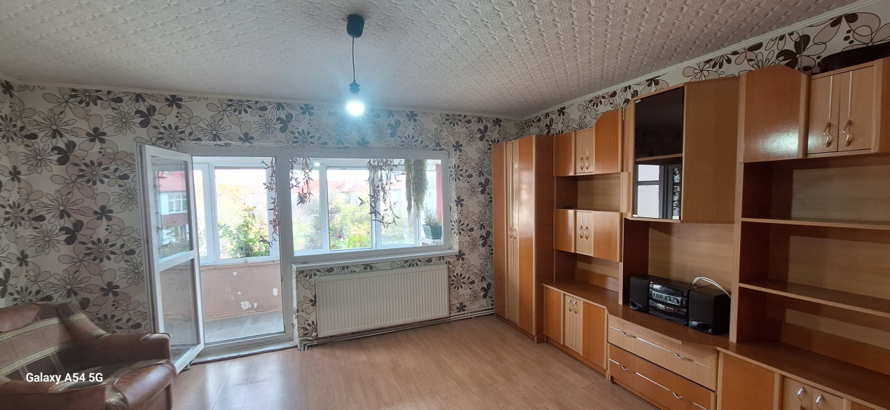 Apartament 3 camere Ghermanesti-Snagov langa Primarie&Penny&MegaImage