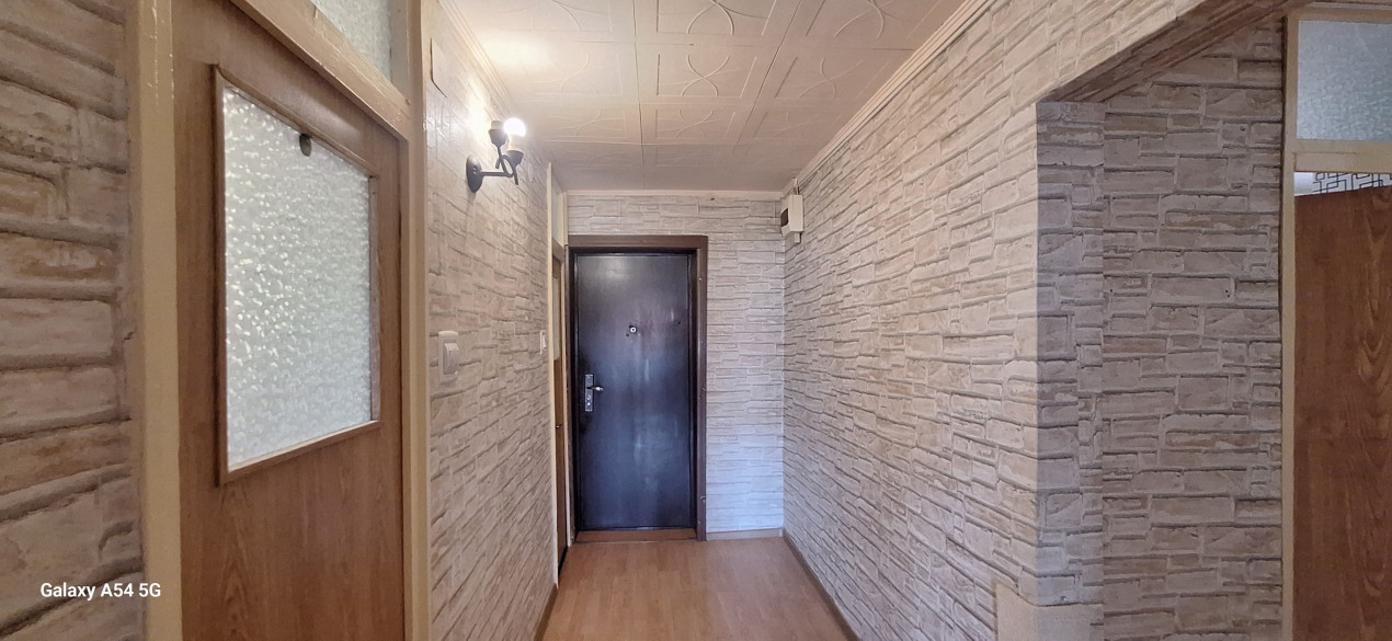 Apartament 3 camere Ghermanesti-Snagov langa Primarie&Penny&MegaImage